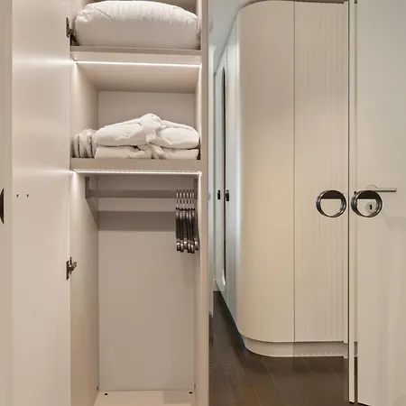 בוקרשט Mido Bird Luxury Apartment With Private Parking & Self Check-In מראה חיצוני תמונה