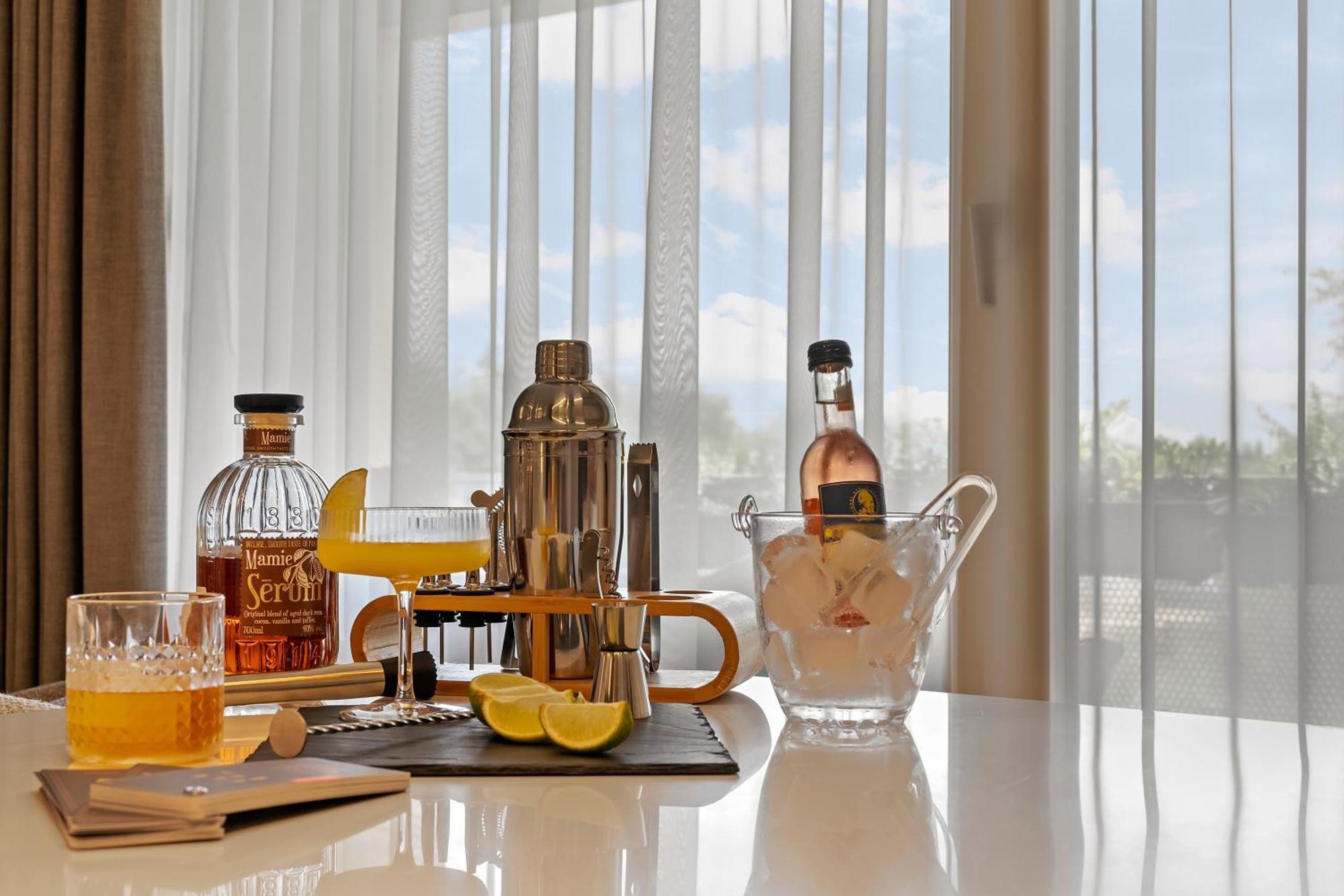 Mido Bird Luxury With Private Parking & Self Check-in *