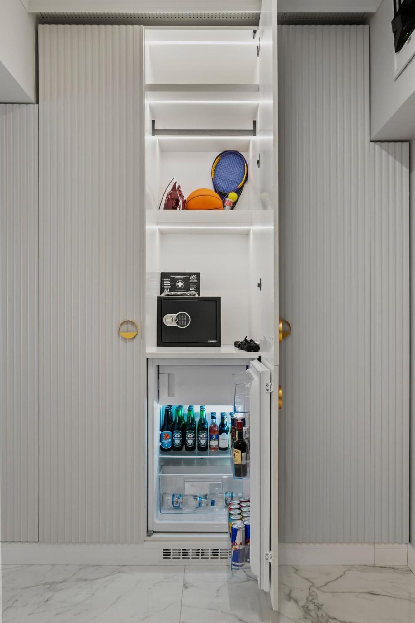 Apartment Mido Bird Luxury With Private Parking & Self Check-in Bucharest