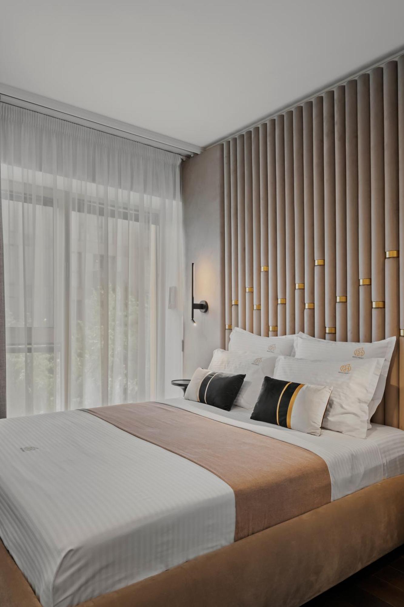 Apartment Mido Bird Luxury With Private Parking & Self Check-in Bucharest